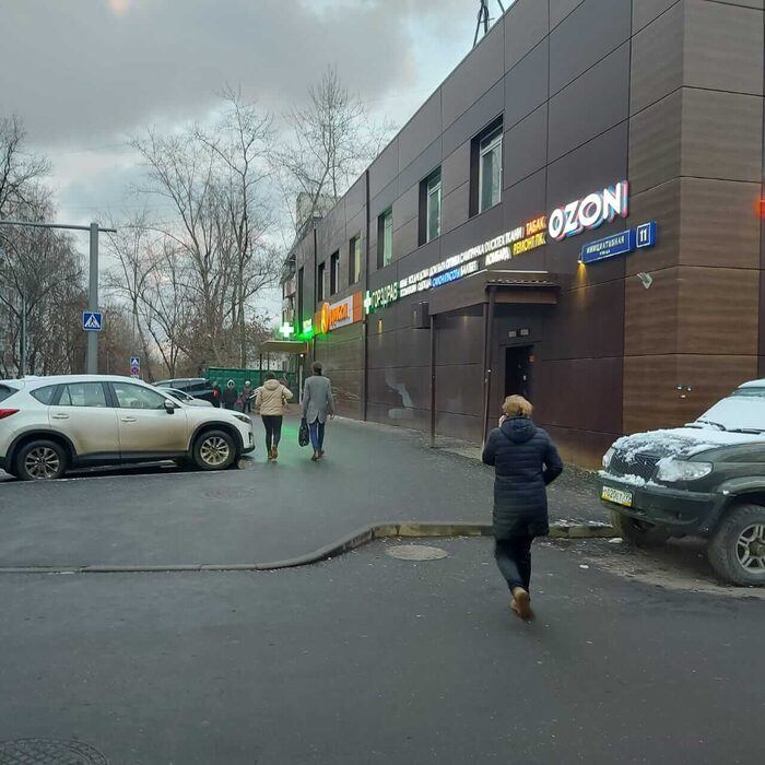 Прачечная самообслуживания СамПРАЧКА в Москве, ул. Инициативная, 11